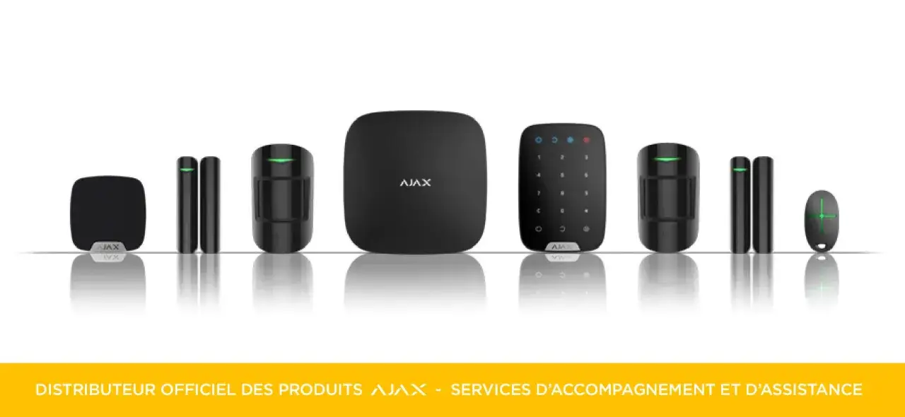 Ensemble d'appareils de s&eacute;curit&eacute; sans fil Ajax : centrale, d&eacute;tecteurs, clavier et t&eacute;l&eacute;commandes. Un syst&egrave;me Ajax pour une protection fiable.